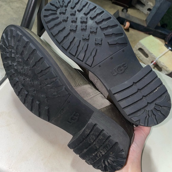 UGG Boots - Picture 6 of 8